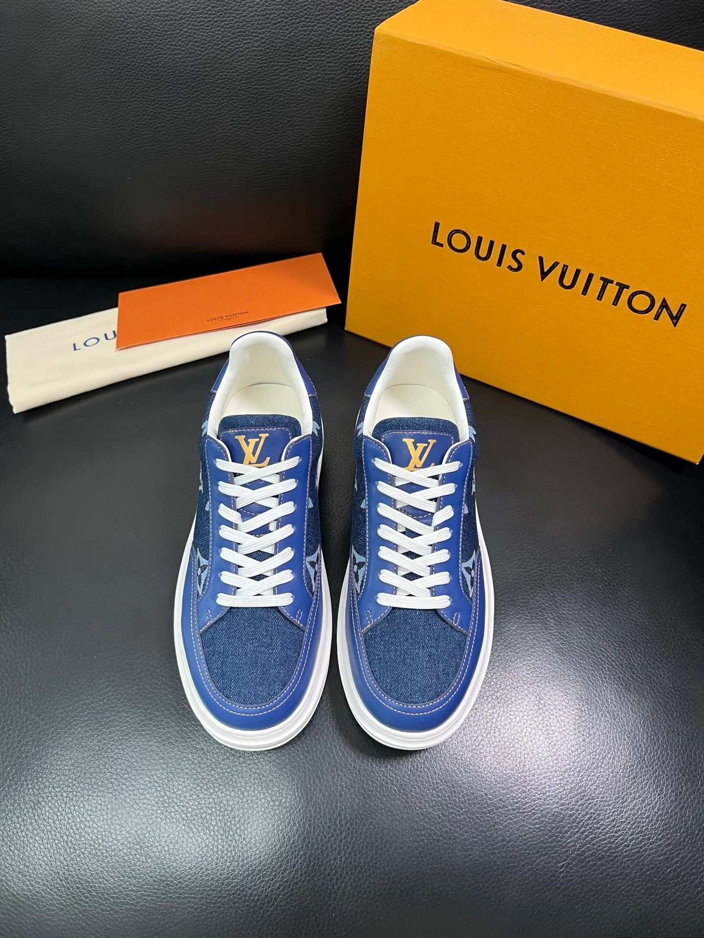 Men's shoes 💰740 Lv 🔍Top purchasing agent Louis Vuitton, sports sneakers counter synchronization, uppers imported from Italy, high-quality splicing with colorful and complex crafts, imported mesh pads are soft and comfortable, soles: original soles specially provided by the original factory, T men's shoes 💰U exclusive activity molded soles are super comfortable, original factory and single goods, high quality, welcome to compare, code number 38-44 (custom-made 45 46 )85867